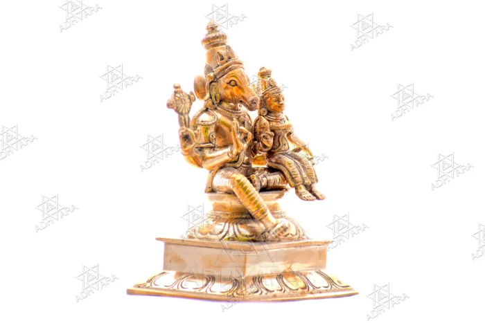 ŚRĪ LAKṢMĪ HAYAGRĪVA Panchaloha Icon - Image 3